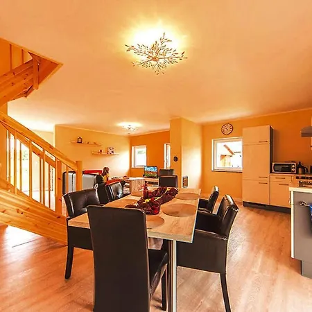 Ferienhaus Doppelhaushaelfte In Am Oberuckersee