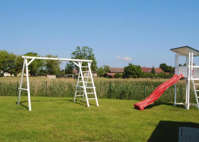 Doppelhaushaelfte In Am Oberuckersee Dom wakacyjny *